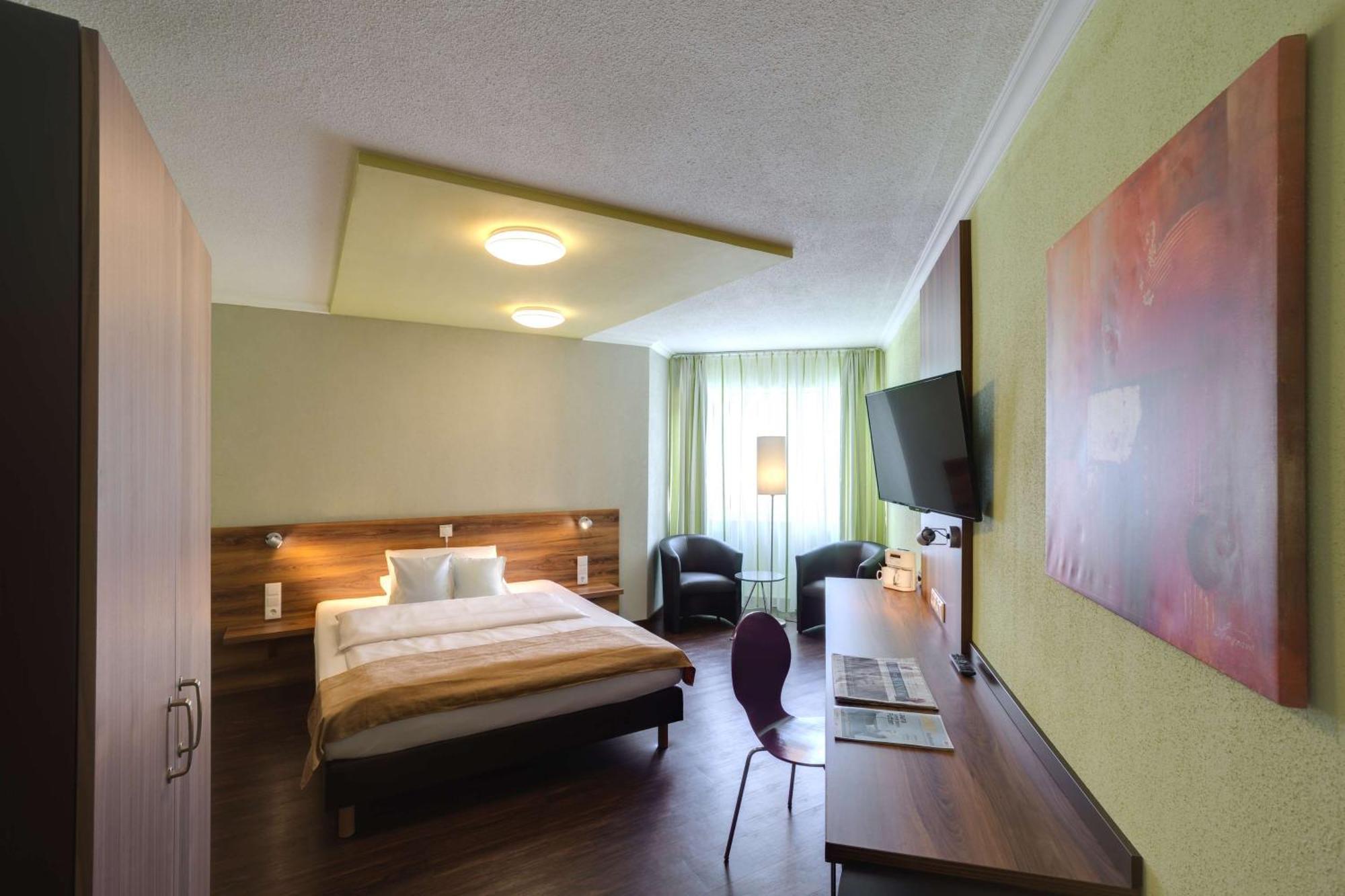 Best Western Hotel Ambassador เบานาทาล ภายนอก รูปภาพ