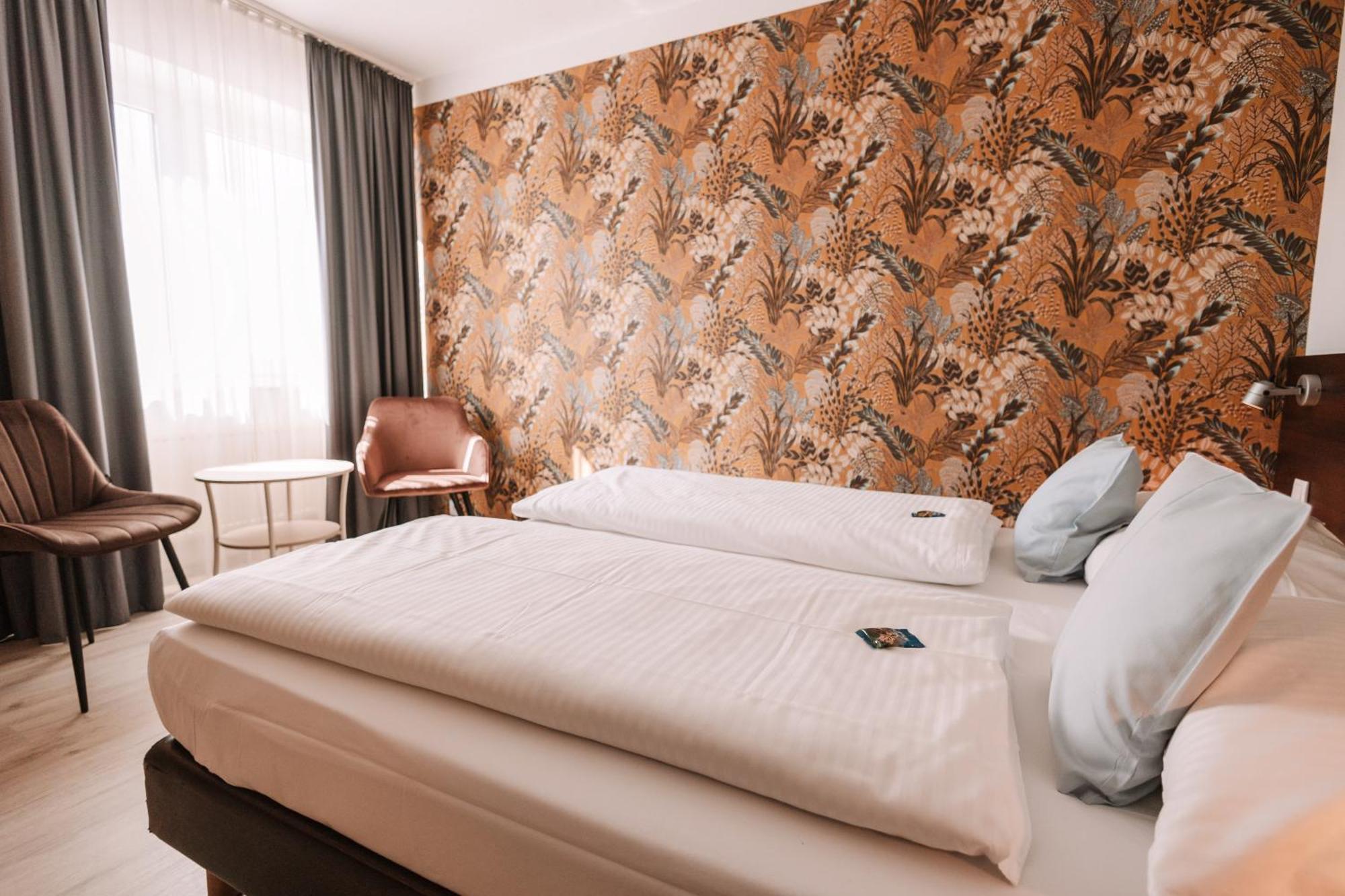 Best Western Hotel Ambassador เบานาทาล ภายนอก รูปภาพ