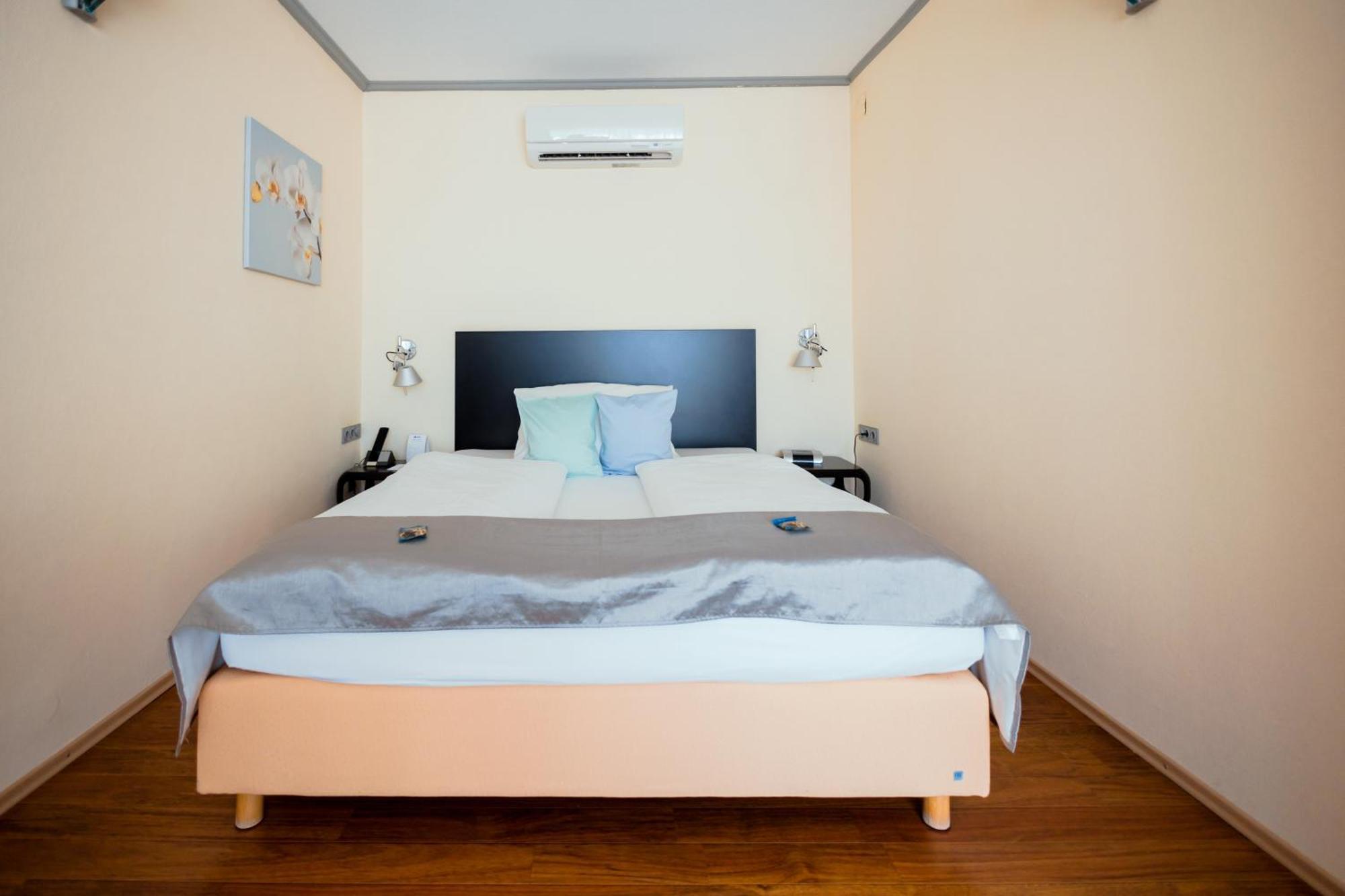 Best Western Hotel Ambassador เบานาทาล ภายนอก รูปภาพ