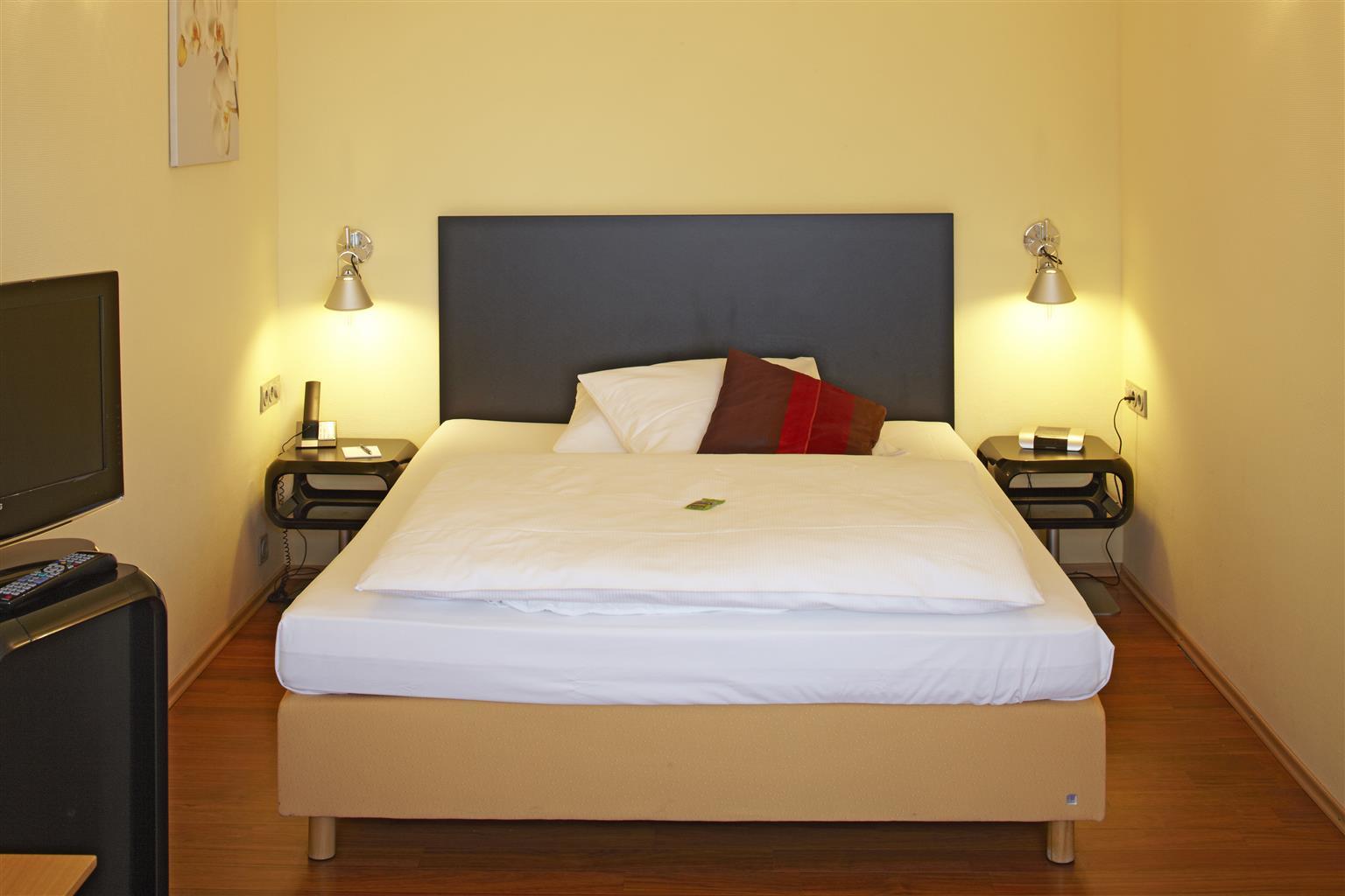 Best Western Hotel Ambassador เบานาทาล ภายนอก รูปภาพ